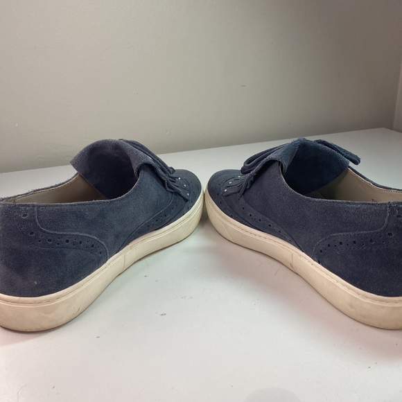 Arturo Chiang Suede Tasseled Slip On Sneakers - Picture 7 of 8